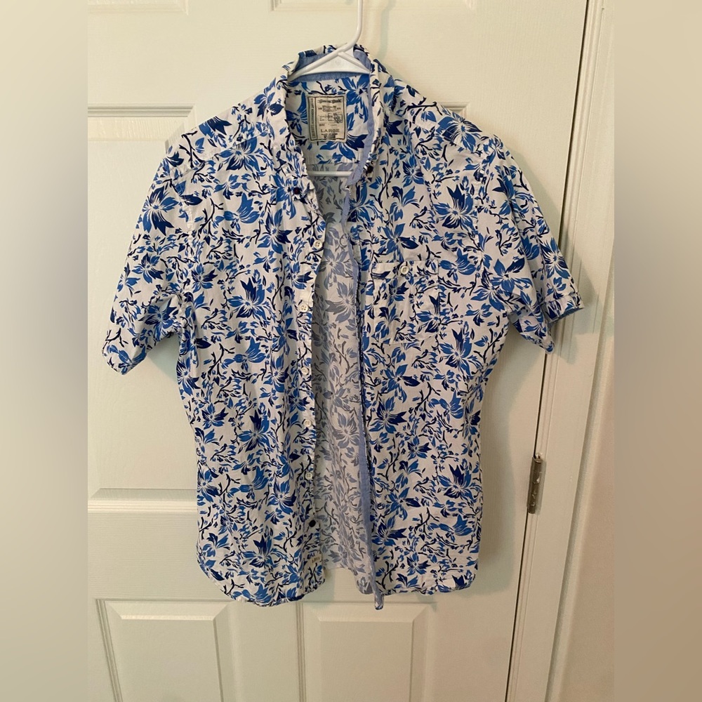Colours button up shirt size large